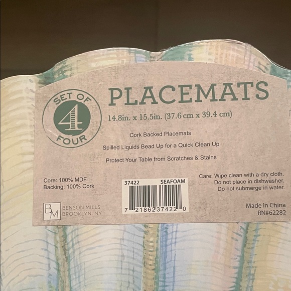 Benson Mills Shell-Shaped Placemats in Pastel Hues - Picture 2 of 5